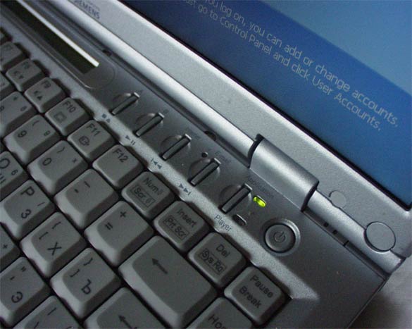 Fujitsu Siemens Lifebook C1110